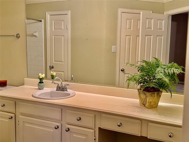 Building Photo - 2524 Preston Rd