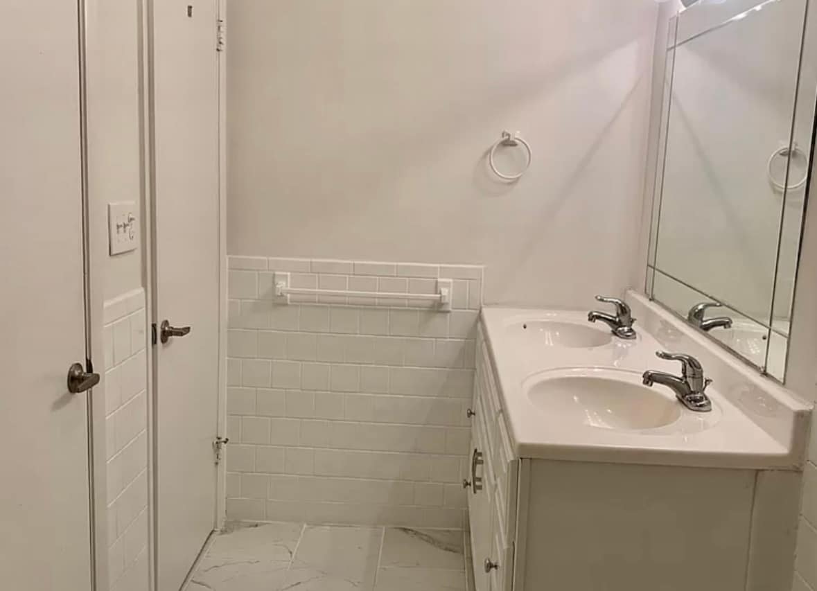 Bathroom - 4266 Roswell Rd NE