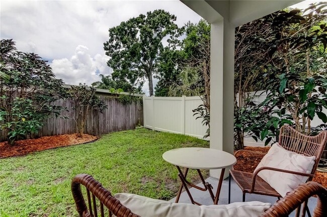 Building Photo - 204 N Manhattan Ave