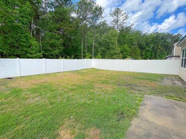 Building Photo - 156 Blackwater Way