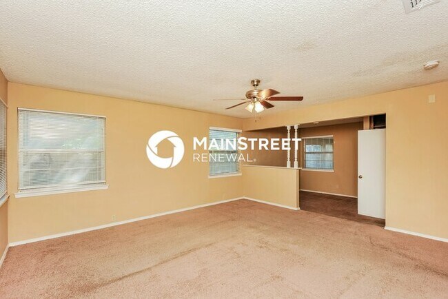 Building Photo - 3 Bedroom Pet-Friendly Home in Fort Worth,...