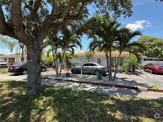 Building Photo - 2660 SW 92nd Ave