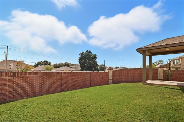 Building Photo - 913 Bloomfield Dr