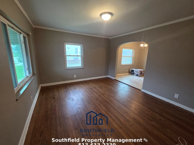 Building Photo - 319 Main Ave