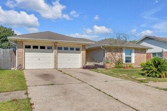 Building Photo - 10007 Kirkbluff Dr