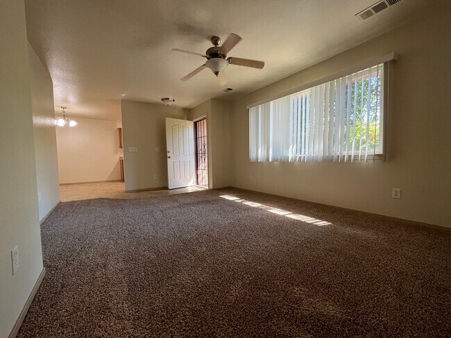 Building Photo - sout1067