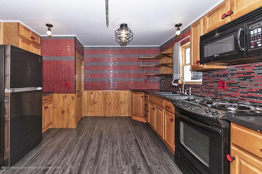 Kitchen - 1311 Illinois Ave