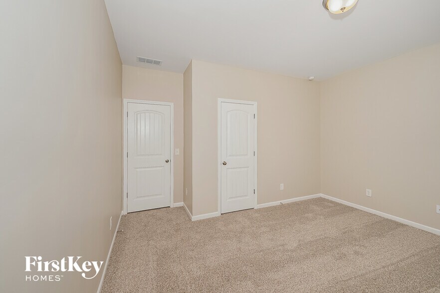 Building Photo - 1812 Clarke Cir