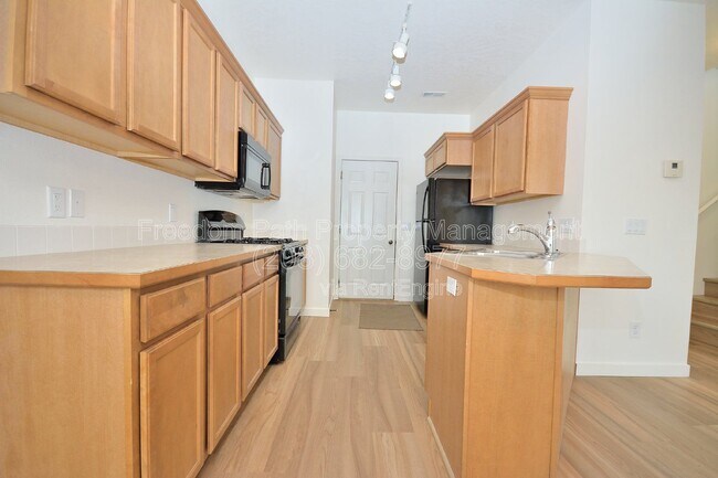 Building Photo - 7830 Mather Ct