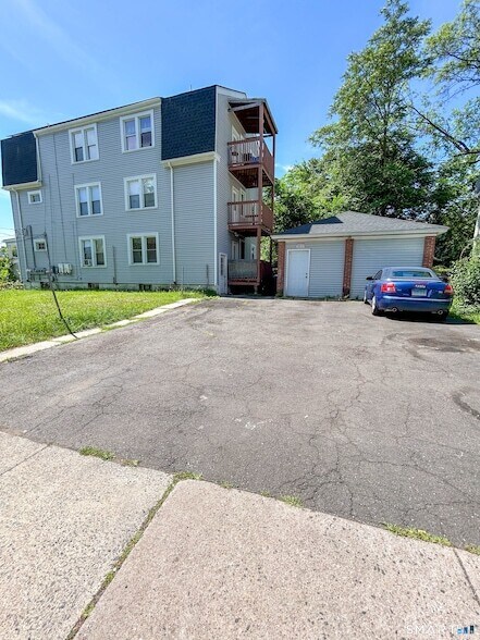 Building Photo - 57-59-59 Love Ln