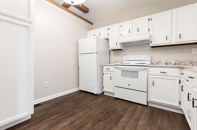 Building Photo - 7314 Ridge Creek Rd