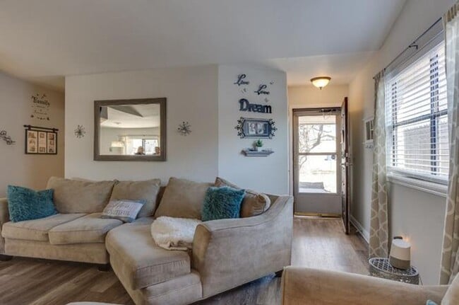 Building Photo - Charming Duplex in Norman!