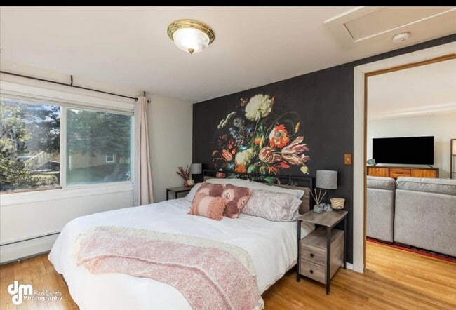 Building Photo - 1200 B St