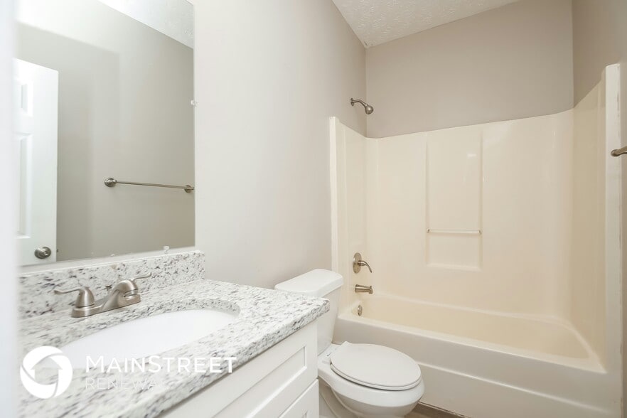 Building Photo - 7495 Royale Ct