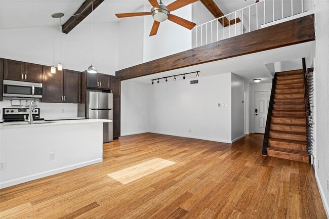 Building Photo - 1504 Bridgeway Dr