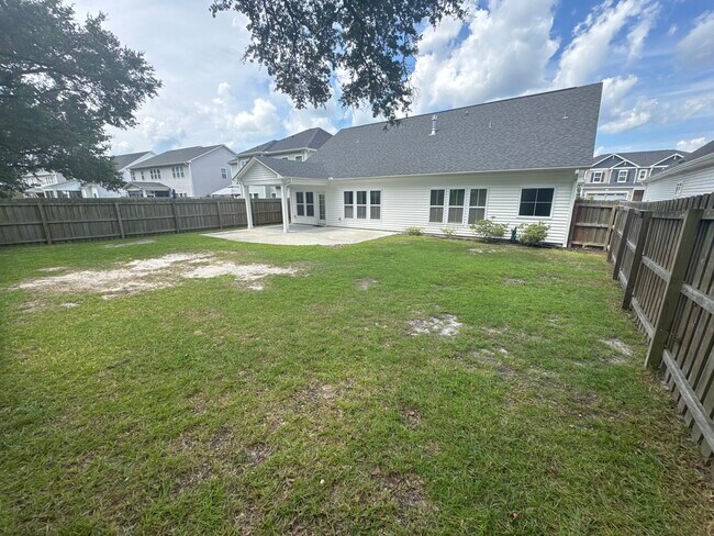 Building Photo - 78 Violetear Rdg