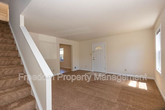 Building Photo - 9206 Hood Rd