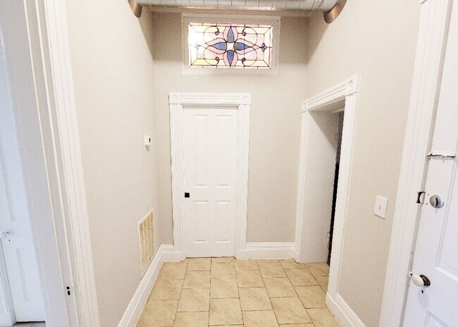 Building Photo - 2215 Ohio Ave