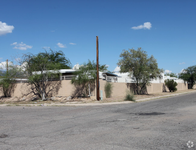 Building Photo - Rillito River Park