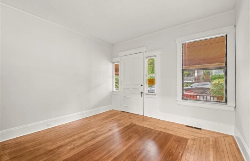 Building Photo - 740 Oakland Ave SE