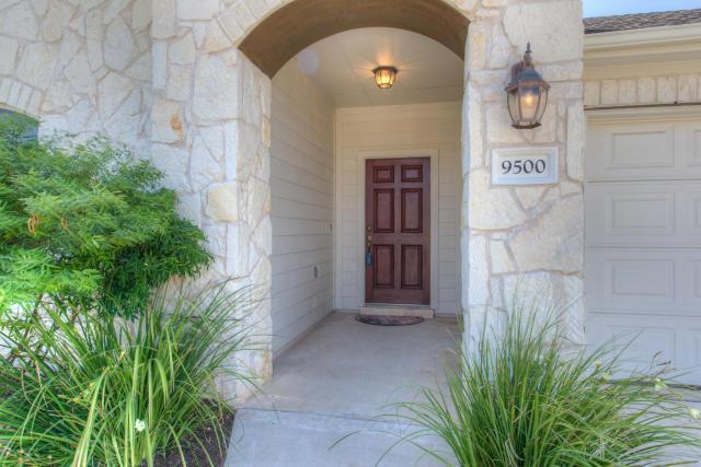 Building Photo - 9500 Castle Pines Dr