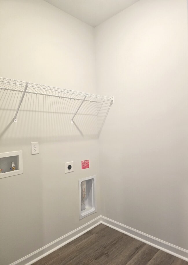 Building Photo - 5188 Captain Dr