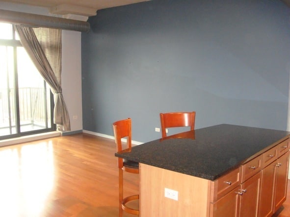 Building Photo - 1525 S Sangamon St