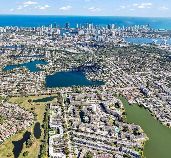 Building Photo - 1201 NE 191st St