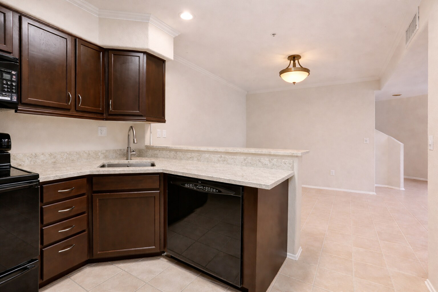 Building Photo - 10410 N Cave Creek Rd