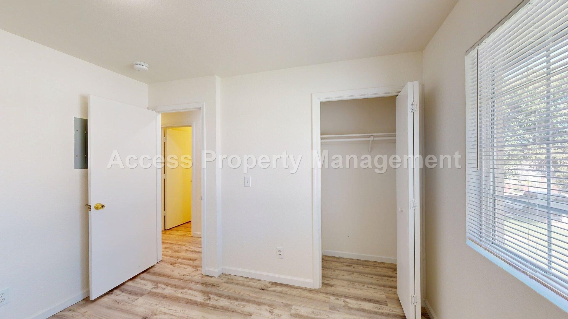 Building Photo - 1050 N Denair Ave