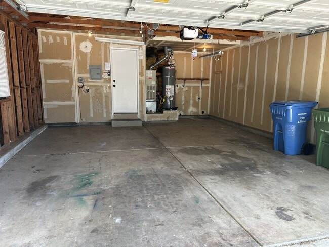 Building Photo - 566 La Corso Dr