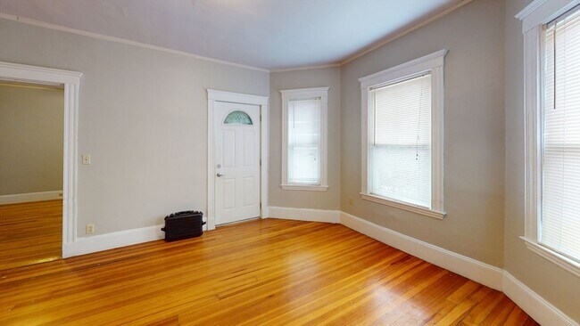 Building Photo - 8 Olmstead St