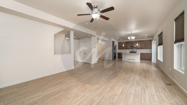 Building Photo - 10825 Fossil Dust Dr