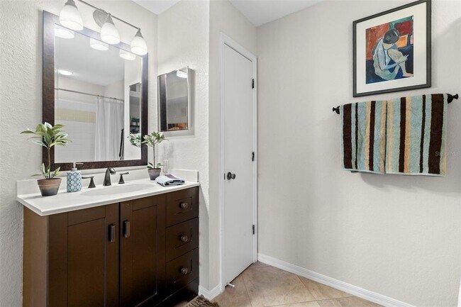 Building Photo - 2323 Feather Sound Dr