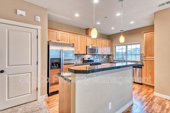 Building Photo - 8712 NE Delamere Way