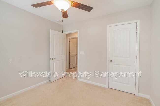 Building Photo - 8002 Reedybrook Crossing