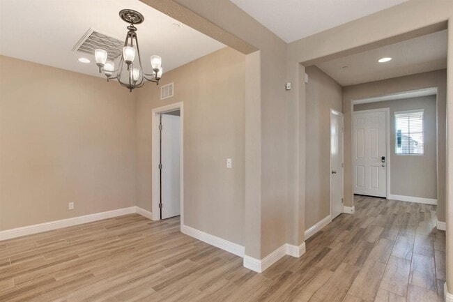 Building Photo - Beautiful Single Story Home in Rancho Cordova