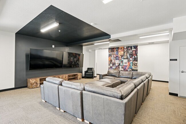 Building Photo - Harding Ave Lofts
