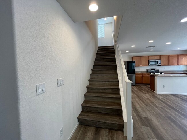 Building Photo - Rooftop Views and 3bed house for rent