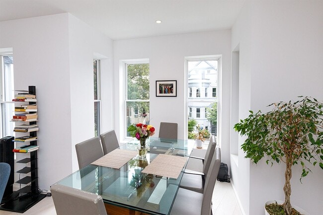 Building Photo - Modern Penthouse in Columbia Heights