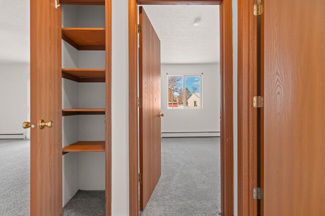 Floorplan - Sunshine Court Apartments