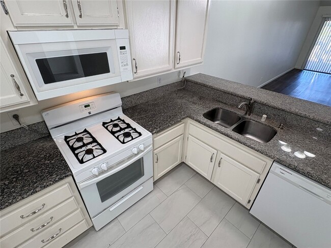 Building Photo - 85 Sandpiper