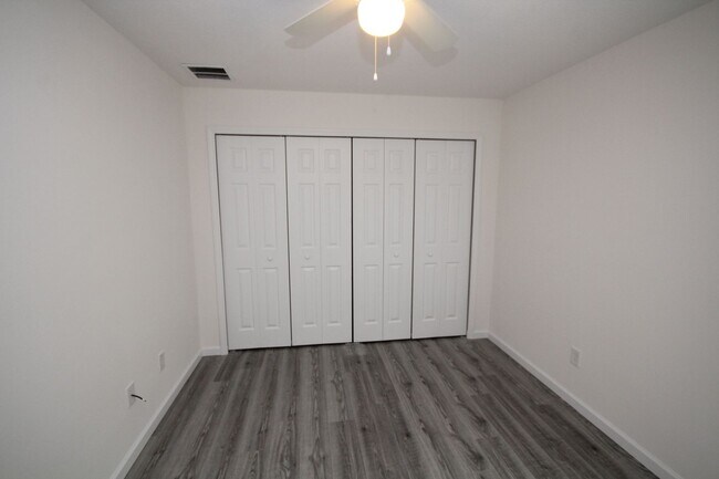 Building Photo - Beautiful 4 Bedroom, 2 Bathroom Home in Palm Bay!!