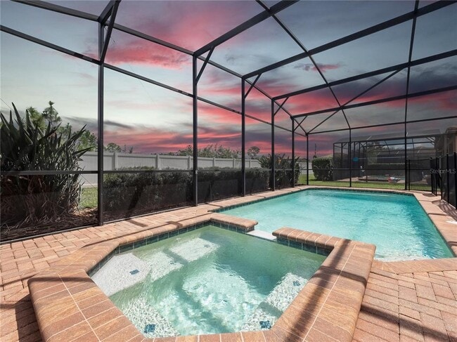 Building Photo - 8825 Rhodes St