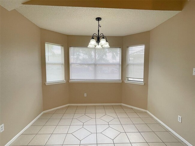 Building Photo - 24235 Landing Way Dr