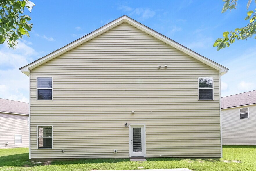 Building Photo - 1317 Bray Dr