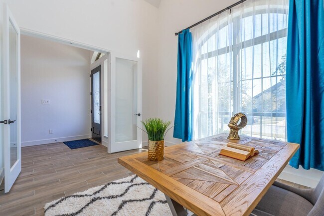 Building Photo - 4118 Ana Ridge Ln