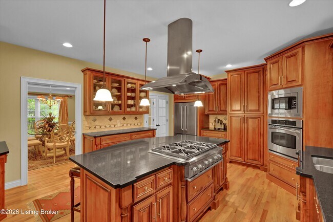 Building Photo - 560 N Hubbards Ln