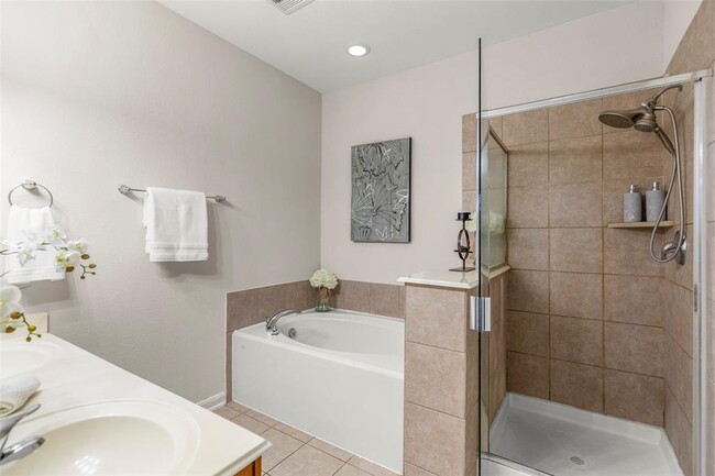 Building Photo - 1222 Glenwood Canyon Ln