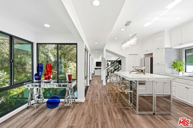 Building Photo - 2350 Benedict Canyon Drive